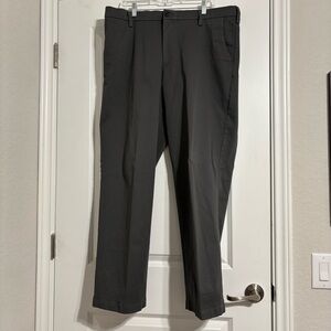 Dockers Gray Dress Pants Classic Style Men’s 40/32